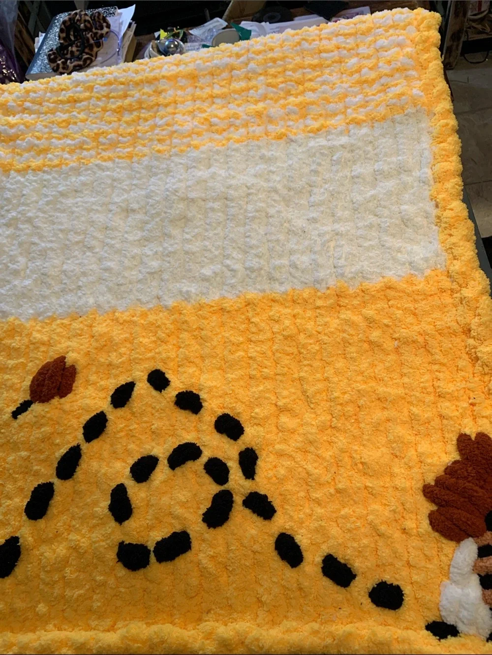 New Yellow Bee Motif Hand Knitted Plush Baby/Toddler Blanket 30x50
